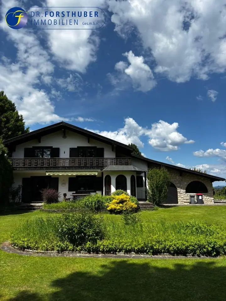 Haus gartenseitig