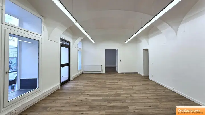 1. Raum