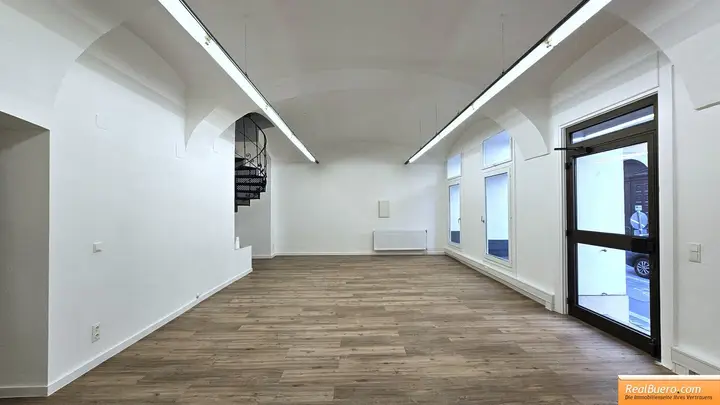 1. Raum