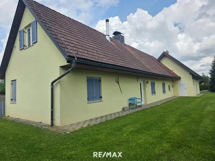 Außenansicht Grünfläche