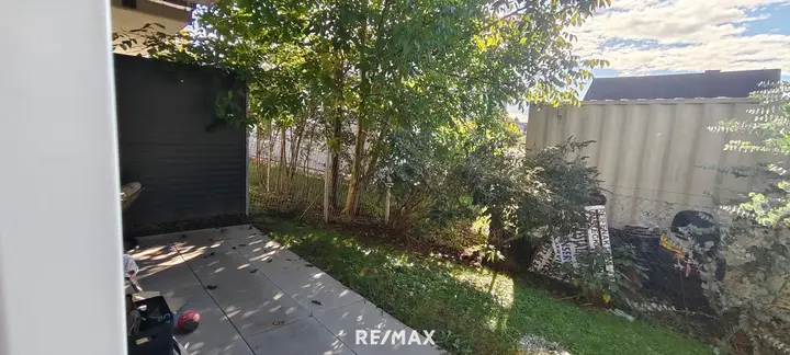 Garten mit Terrasse