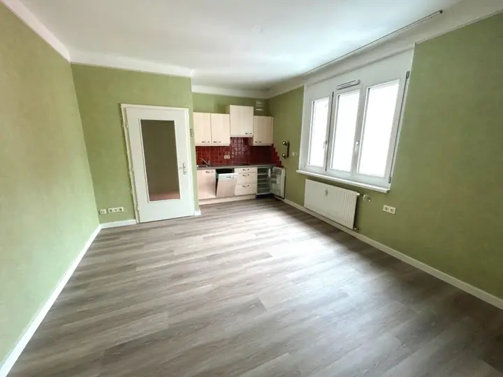 Zimmer mit Küchenzeile