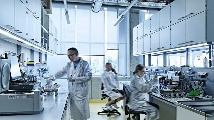 INNOVATIVES PRESTIGE LABCENTER GREEN BUILDING PROJEKT