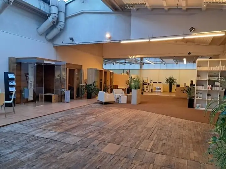 Ausstellungsfläche