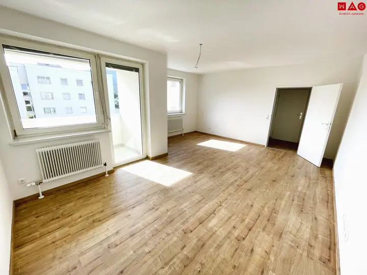 Wohn.-Esszimmer mit Loggia