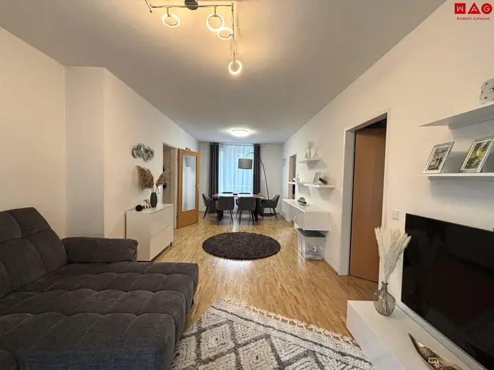 Wohnzimmer/Esszimmer