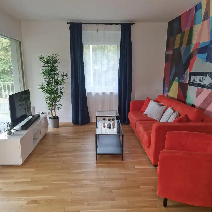 Wohnzimmer,-1x-Sofa,-1x-Stuhl,-1x-Couchtisch,-1