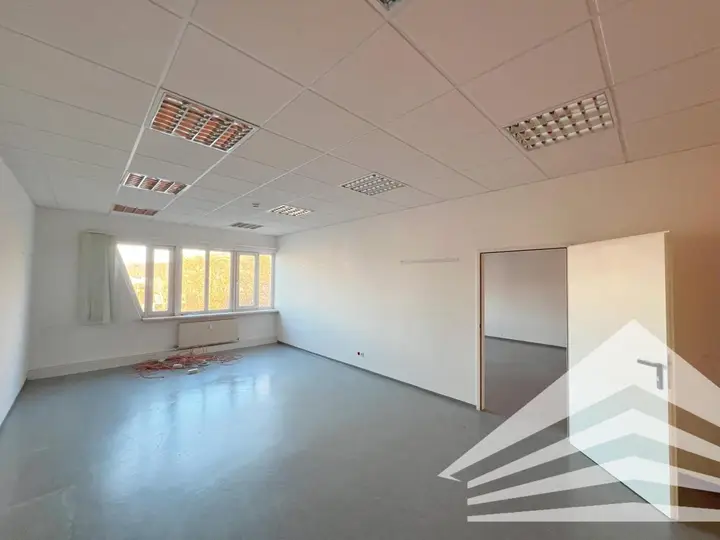 Büro 1
