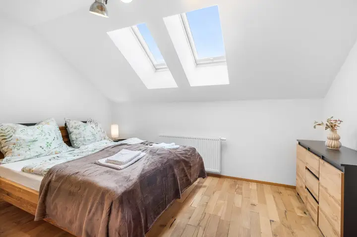 Schlafzimmer 2