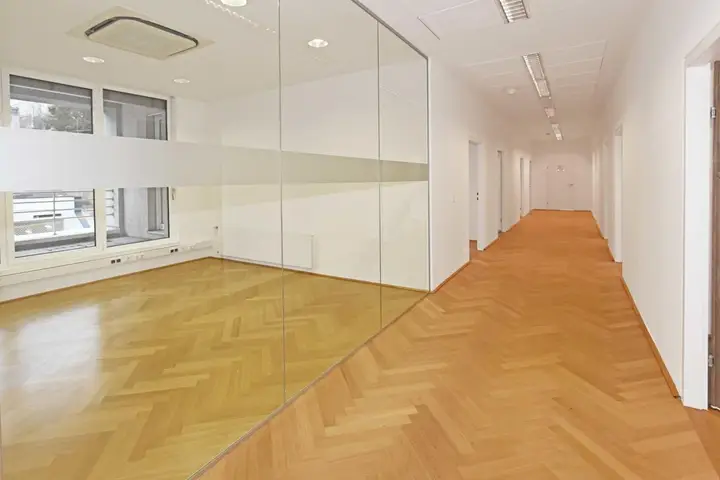 Büro/Gang