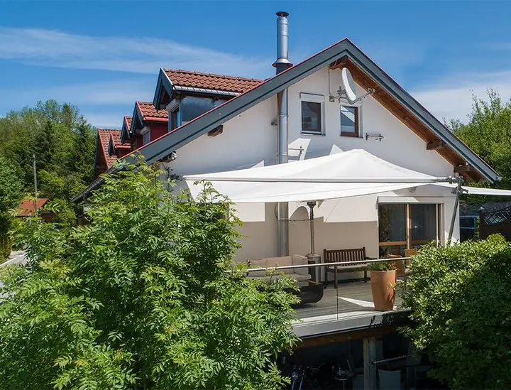 HP1-Eckreihenhaus-Hallwang-bei-Salzburg-Hausansicht