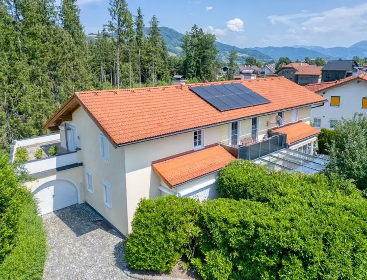 HP1-Eckreihenhaus-Mondsee-Luftbild