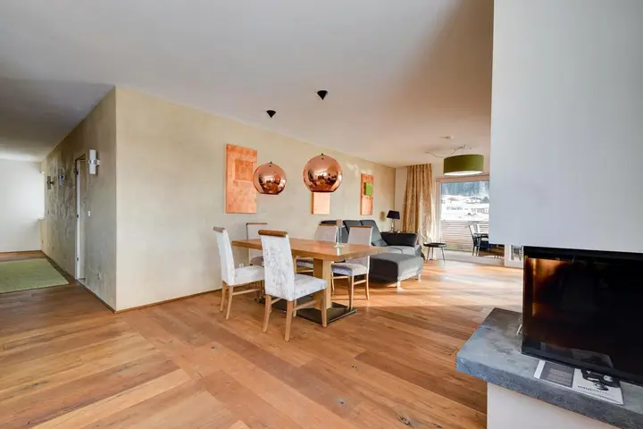 05 Wohnzimmer Essen-jpg