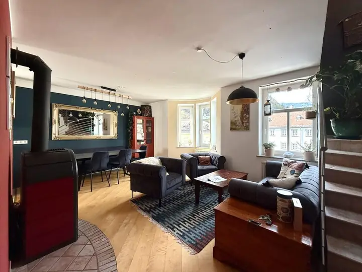 Wohnzimmer mit Erker