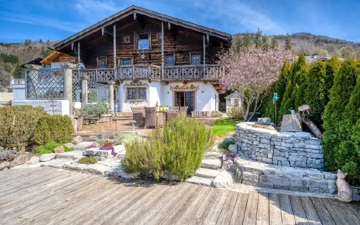 Bauernhaus-Mondsee-Ansicht