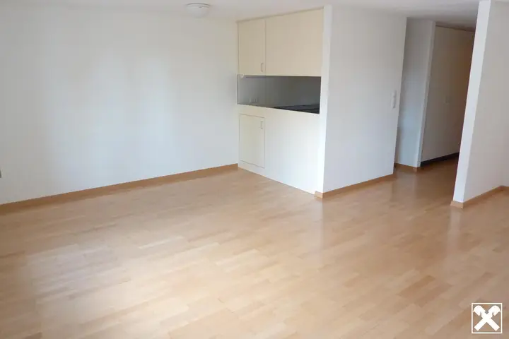 Wohnraum mit Blick zur Küche