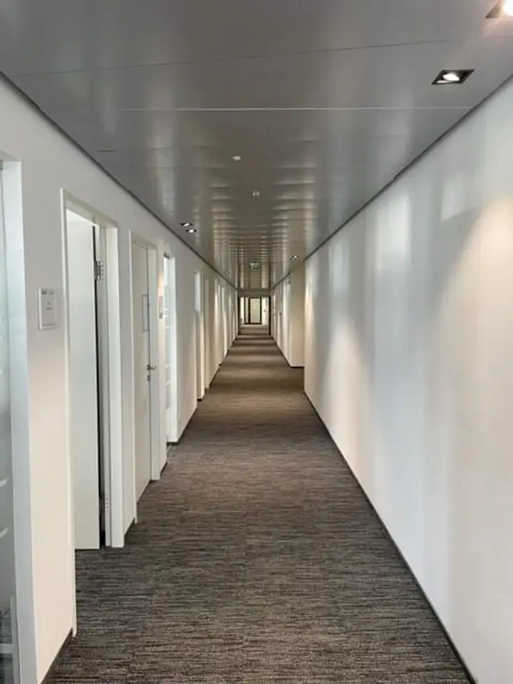 Gang - Büro Brehmstraße 12, 1110 Wien