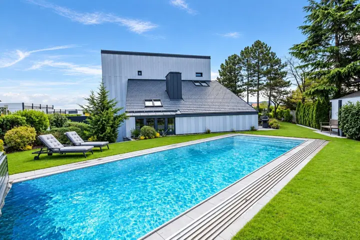Pool | Garten