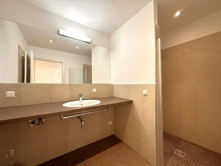 Badezimmer1-2