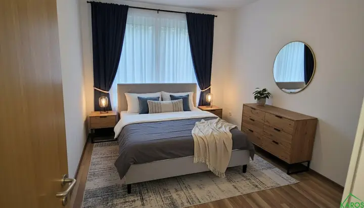 Schlafzimmer mit Beispielmöblierung