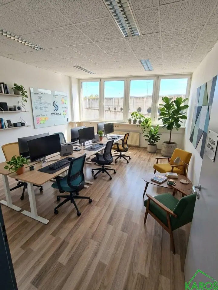 BÜRO MIT EINRICHTUNGSVORSCHLAG