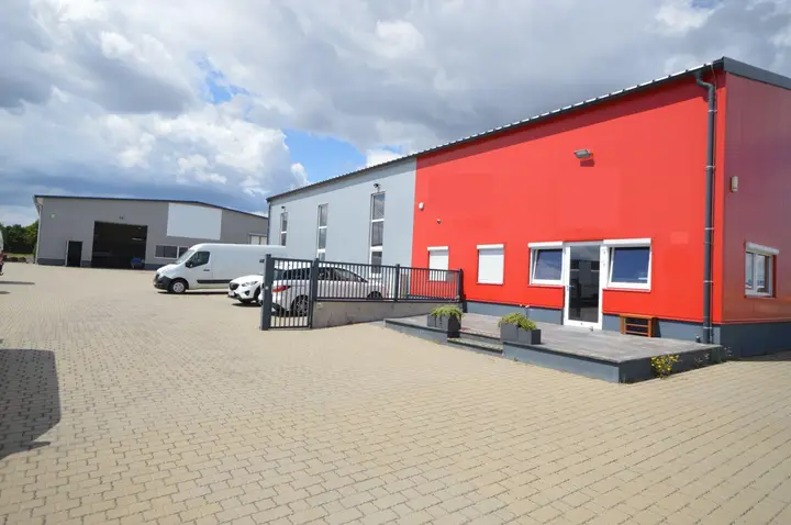Halle1