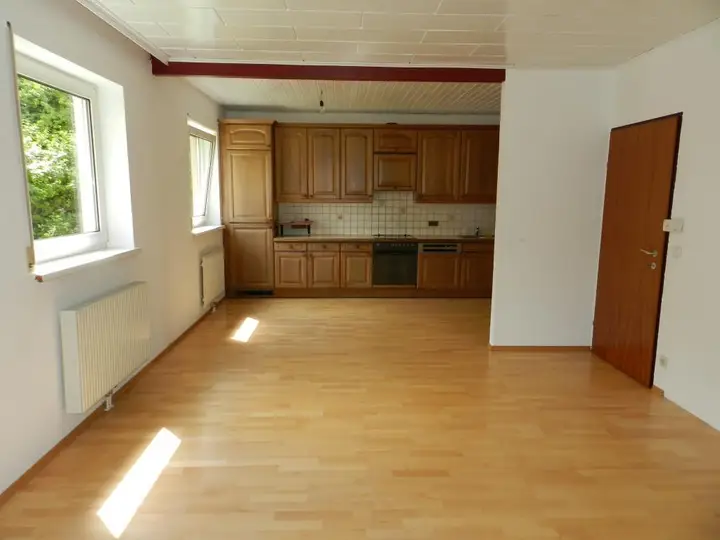 Wohnzimmer mit Küche