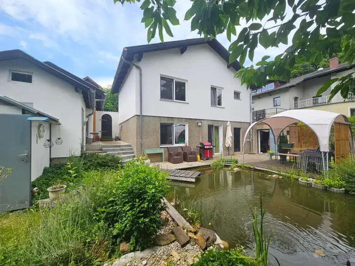 EICHGRABEN - EINFAMILIENHAUS IN SCHÖNER LAGE