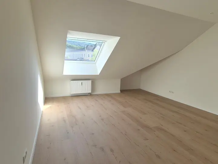 Obj. 4294 - Sanierte DG-Wohnung
