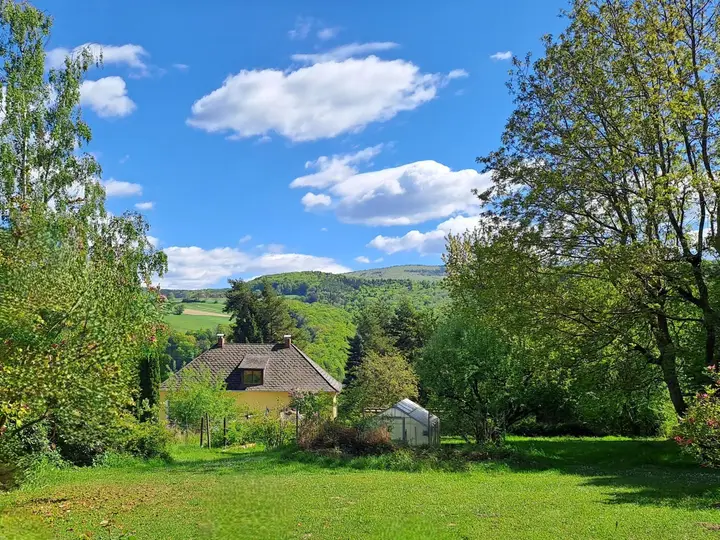 Ausblick in die liebliche Landschaft