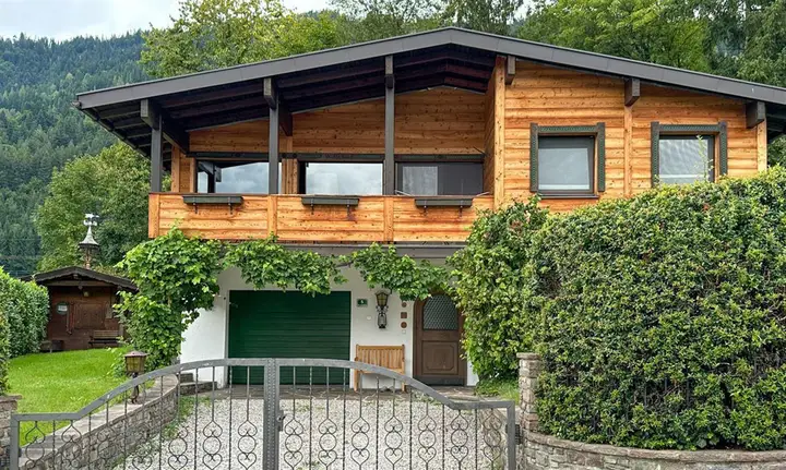 ferienhaus-itter-aussenansicht-stellplatz-gross-13