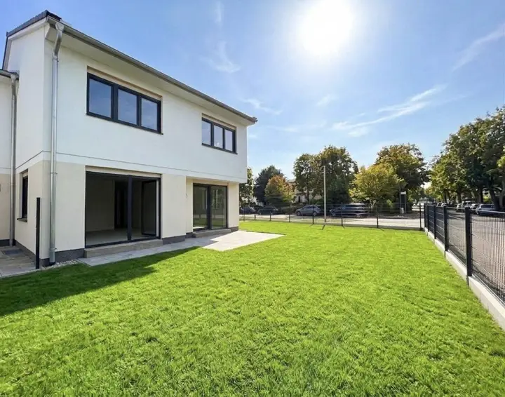 Hausansicht bearbeitet