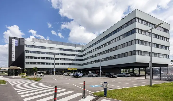Innovation Hub 01