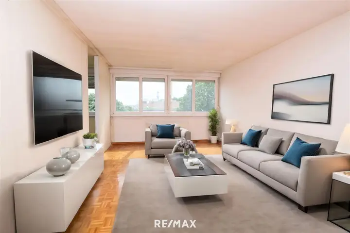 Wohnzimmer (virtuell eingerichtet)