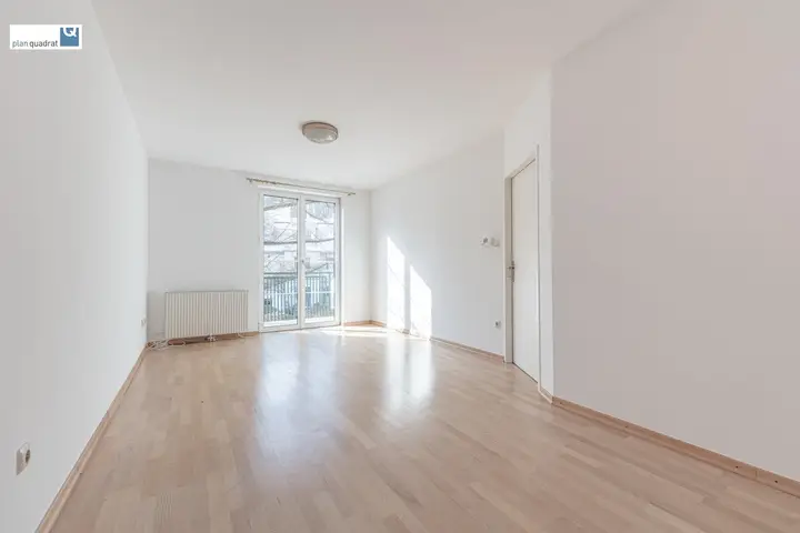 Zimmer 1 (gem. Grundrissskizze) - ca. 18,50 m²