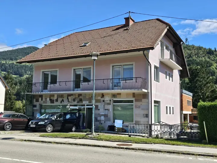 Das Wohn- und Geschäftshaus
