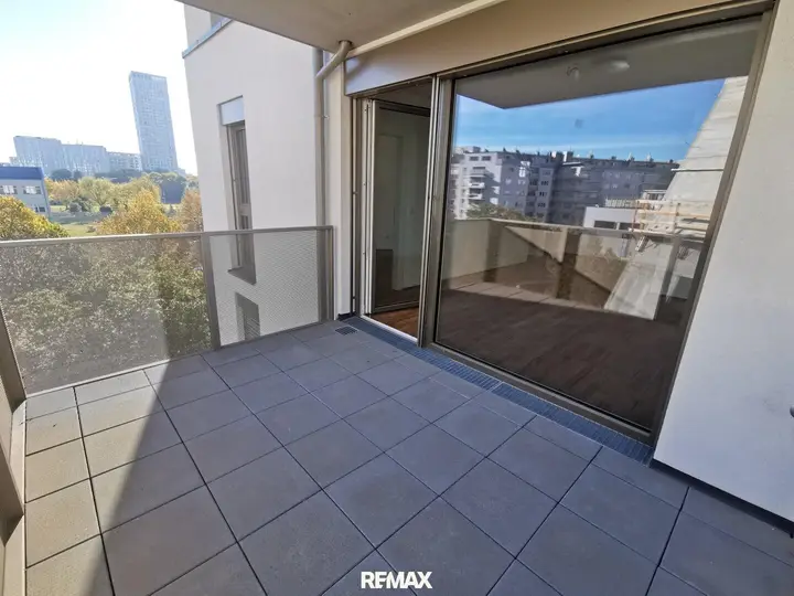 großzügiger Balkon