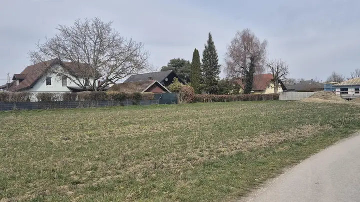 Liegenschaft 1