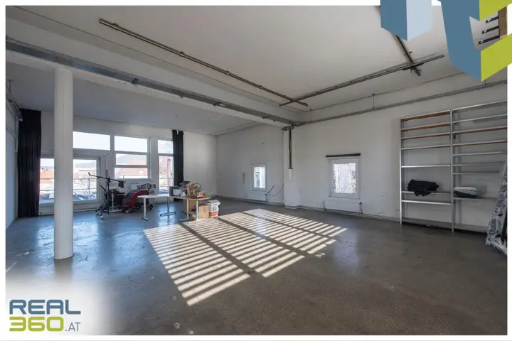 Großer heller Lagerraum / Loft / Büro (3,90m Höhe)