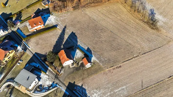 Grundstück oben