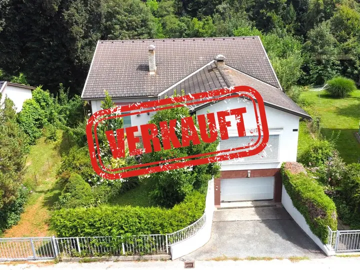 Zweiparteienhaus