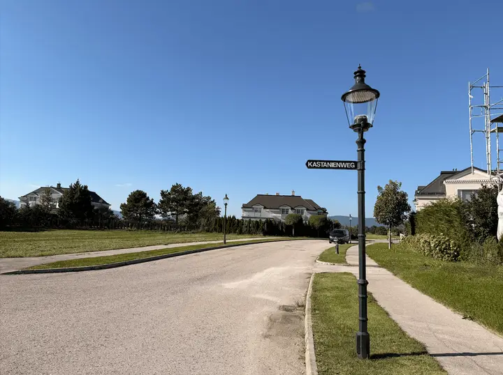 Plot and street view