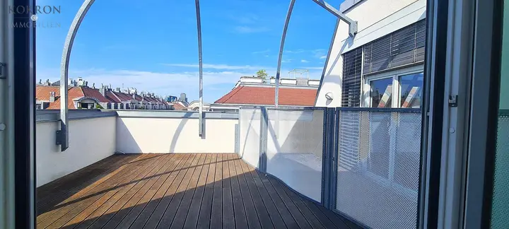 westliche Terrasse