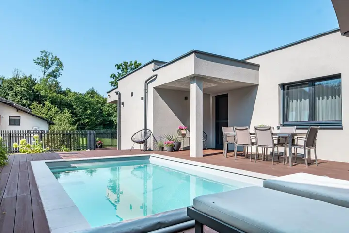 Kompagnon Immobilien Terrasse/Pool