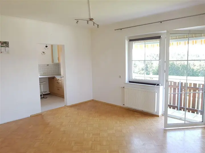 Wohnzimmer mit Küche