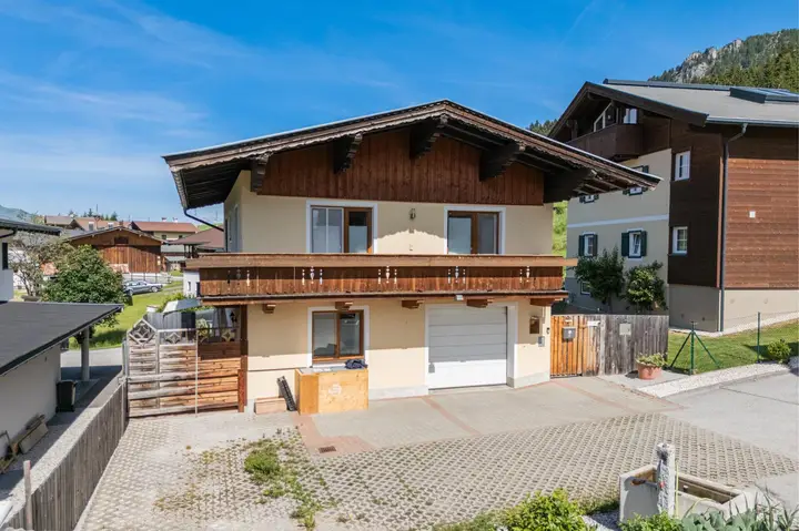 DJI_20260608102455_0043_D-HDR