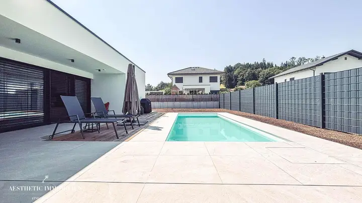 Pool/Terrasse
