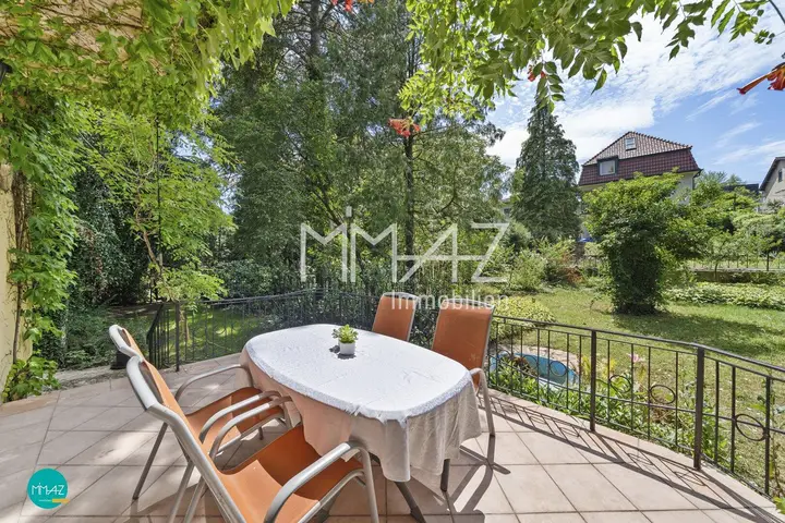Terrasse und Garten