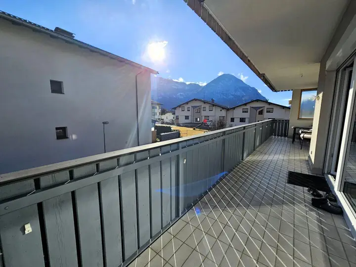 riesen Balkon