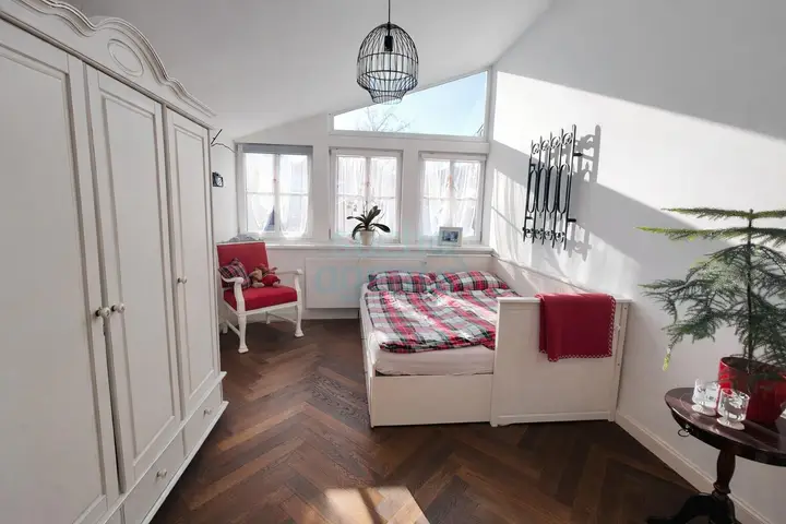 Schlafzimmer 2